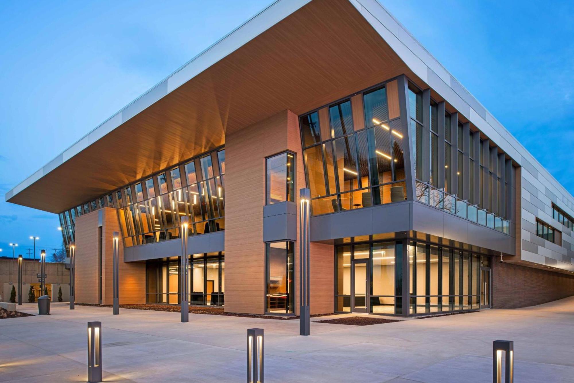 Delta Hotels By Marriott Muskegon Convention Center Exterior photo